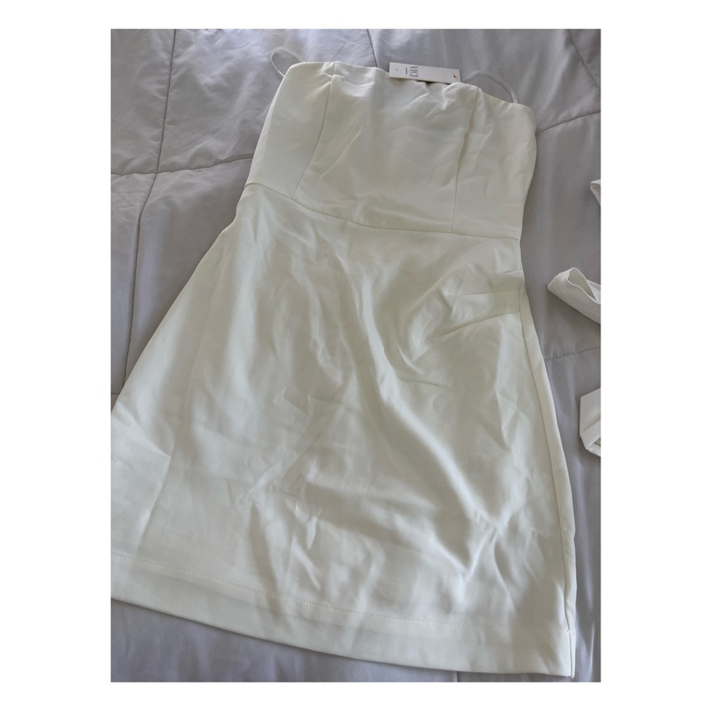VICI dress 🤍 - Picture 5 of 10